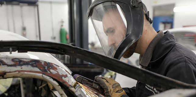 16:40: Salvage Hunters: Classic Cars (S8 E1) (S8) | Discovery Channel | 2/25 2026