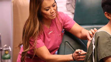 14:25: Dr. Pimple Popper (S1 E13) (S1) | TLC | 4/2 2026