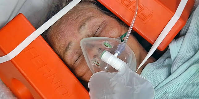 1:15 AM: 24 Hours in A&E | More 4 | 12/29 2025