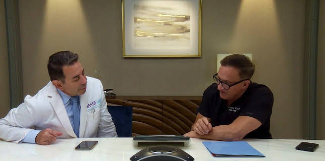 20:15: Verpfuscht - Ein Fall für die Beauty-Docs | Sixx | 12/24 2025