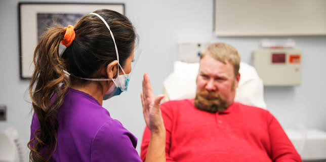 00:25: Dr. Pimple Popper (S4 E13) (S4) | TLC | 12/6 2025