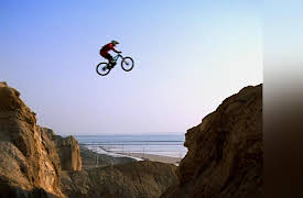 Red Bull Ultimate Rush, Season 1: Vol. 1: MTB the Middle East