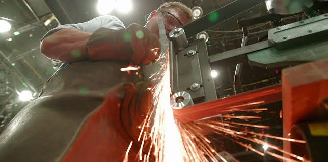 17:15: Wettkampf der Waffenschmiede | Kabel Eins Doku | 2/3 2026