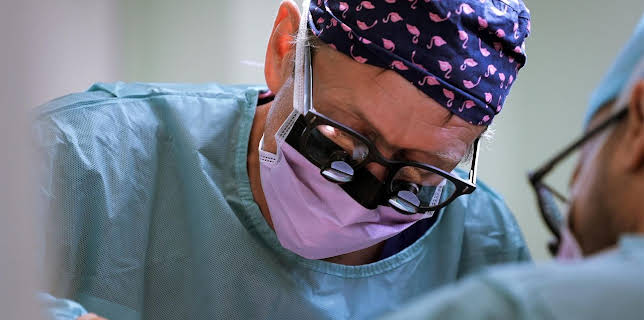 9:00 PM: Surgeons: A Matter of Life or Death (S3 E1) (S3) | Channel 5 | 1/7 2026