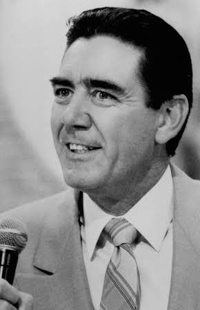 Lee Ermey as 