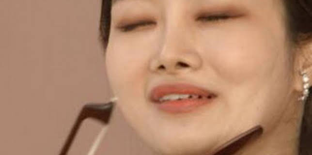 16:42: Bomsori Kim Camerata Salzburg: Mozart Concierto para violín 1 | Mezzo | 12/13 2025