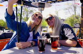 Tosca Talks Season 1: Tosca Talks with Rachel Van Dyken