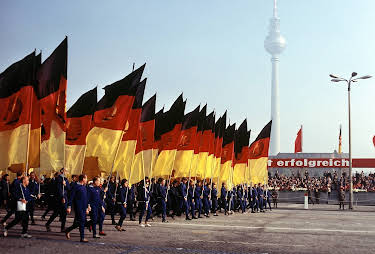 10:15: Das war die DDR | ZDFinfo | 4/25 2026