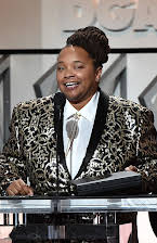 Tina Mabry som Director