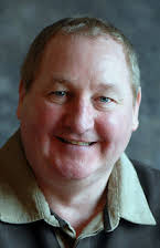 Howard Crossley als Juge