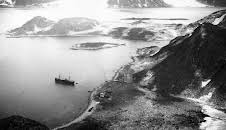 Gestrandet im ewigen Eis