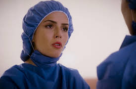 En Tierras Salvajes season-1: En Tierras Salvajes Capítulo 25