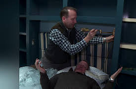 Life on Mar's: The Home Makeover Show: Home Office & Teen Teddy's Bedroom