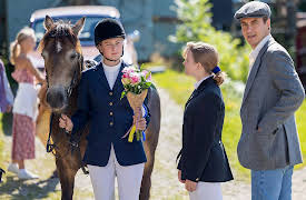 Riding in Darkness S01: Episode 1