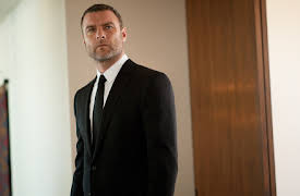 Ray Donovan: The Bag or the Bat