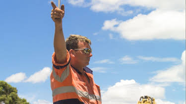 2:30 PM: Outback Truckers (S3 E4) (S3) | Paramount | 3/29 2026