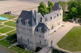 Escape to the Chateau DIY: Episode 1