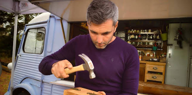 4:30 PM: The Travelling Auctioneers (S5) | BBC One | 1/15 2026