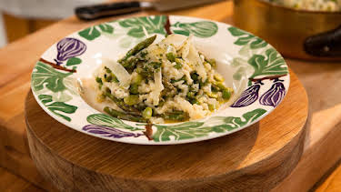 7:10 AM: Hairy Bikers' Best of British (S1 E26) (S1) | Dave | 4/2 2026