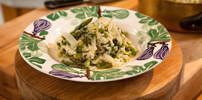 5:00 PM: Hairy Bikers' Best of British (S1 E26) (S1) | Dave | 1/8 2026