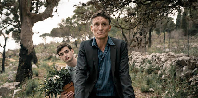 20:15: Der Auftrag | One | 12/13 2025