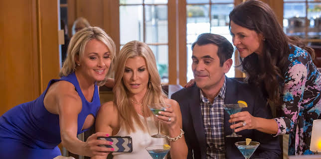 3:25 AM: Modern Family | E4 | 12/20 2025