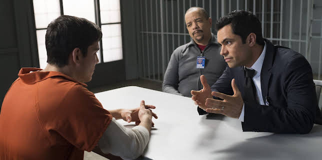 02:15: Special Victims Unit (S15 E13) (S15) | TVNorge | 1/14 2026