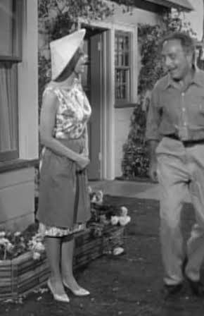 Jan Arvan as Doctor Caravello