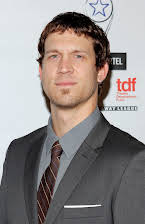 Russell Harvard som Mr. Wrench