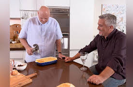 Paul Hollywoods Pies & Puds: Pork Apple and Sage Pie