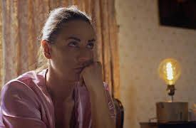 Julia vs. Julia season-1: Julia vs. Julia Capítulo 13