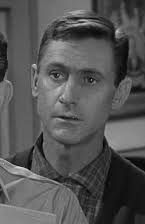 George Dunn como Garson Cross 
  
  
  (as O.G. Dunn)