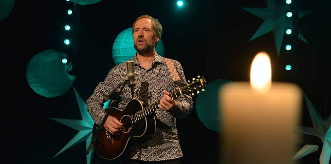 11:55: Tenn lys | NRK 2 | 12/7 2025