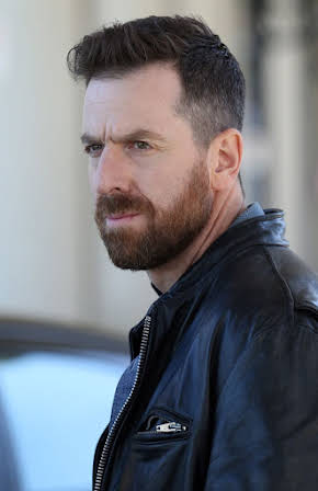 Patrice Robitaille as 