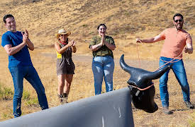 Chasing the West: Size Matters