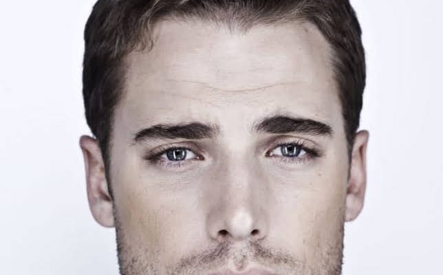 Dustin Milligan