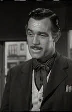 Stuart Randall como Pemberton