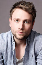 Max Riemelt som 