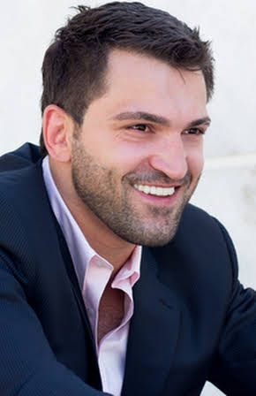 Andrei Arlovski as 