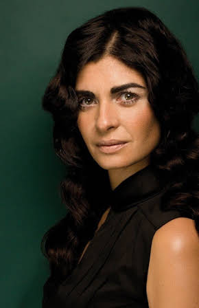 Soledad Villamil as 
