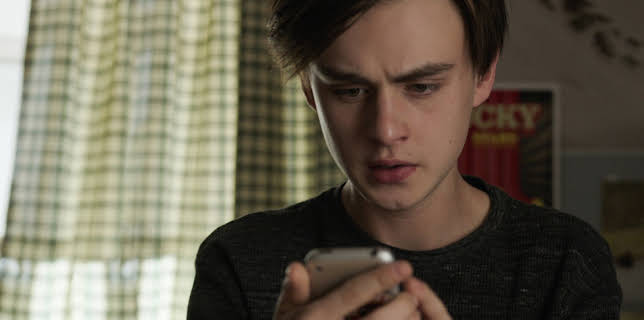 Mr. Harrigan's Phone (2022)