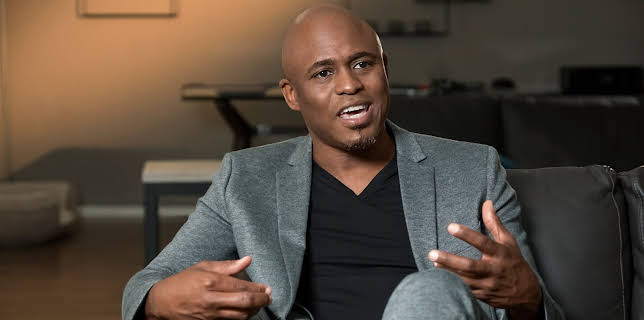 09:15: Robert Kirkman's Secret History of Comics | ProSieben Maxx | 12/30 2025