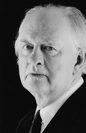 Oliver Ford Davies as 