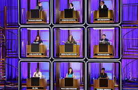 Hollywood Squares (2025): Expect the Unexpected