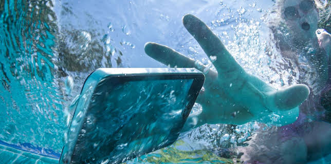 11:30 PM: When Luxury Holidays Go Wrong | Channel 5 | 1/23 2026