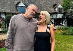 Celebrity Escape to the Country