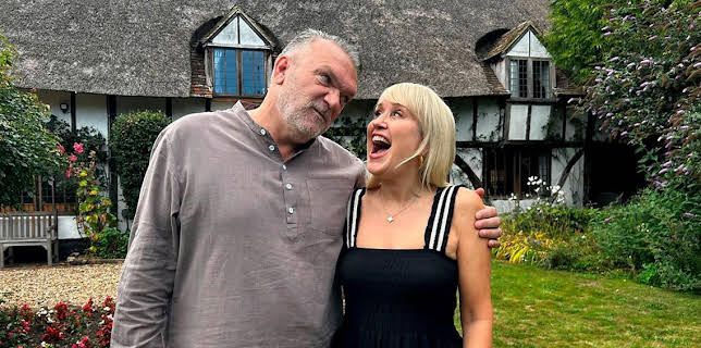 Celebrity Escape to the Country