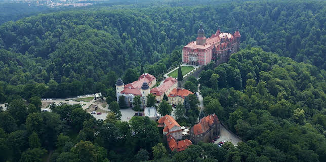 1:00 AM: Abandoned Engineering (S13 E7) (S13) | Yesterday | 11/22 2025