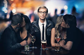 Hello Ladies: Season 1: Pilot
