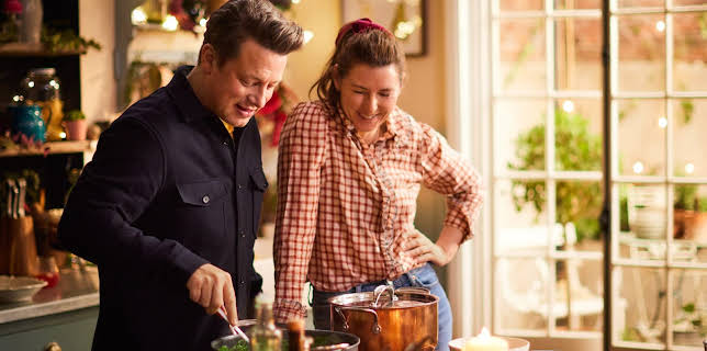 1:10 PM: Jamie's Christmas Shortcuts | Channel 4 | 12/17 2025